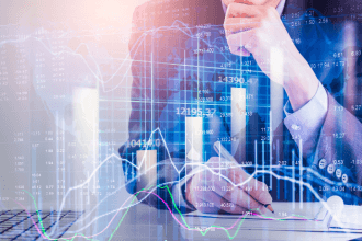 Rodrigo Balassiano explica como a securitização em um FIDC transforma direitos creditórios em recursos imediatos para as empresas.