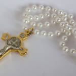 Reflexão sobre a importância da oração na vida cristã segundo a Igreja Católica, por Jose Eduardo De Oliveira e Silva.