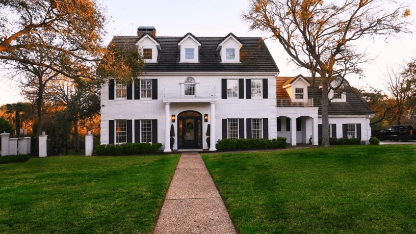 Imóveis bem avaliados que performam mal ao longo do tempo analisados por Alex Nabuco dos Santos.