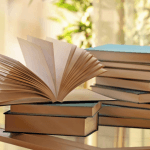 Alfredo Moreira Filho analisa como a experiência de vida influencia a produção literária e molda narrativas autênticas capazes de conectar autor e leitor.